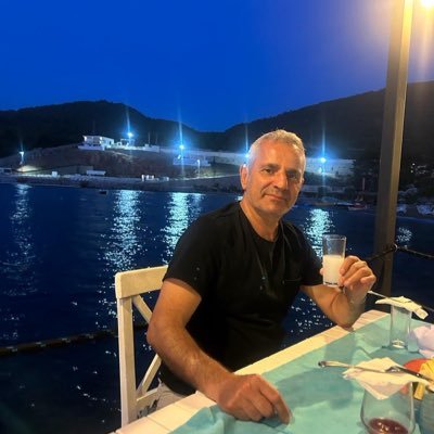 ertekveyselhot1's profile picture. Yüreği güzel tüm insanları seviyorum