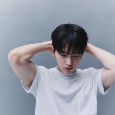 Unreal.
NSFW-MDNI.
Hanya seorang laki-laki yang tengah mencari cinta sejati sembari bersenang-senang.