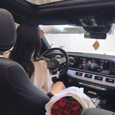 Olenger123's profile picture. Hi, my name is Martina: Smith 38 years old from Chicago has his own business nice to meet you