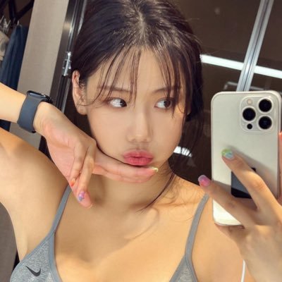 jvuliiet's profile picture. 