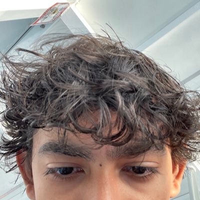 emilianoyy's profile picture. 
