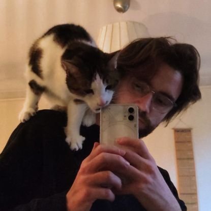 MaxenceClt's profile picture. Pixel Displacer