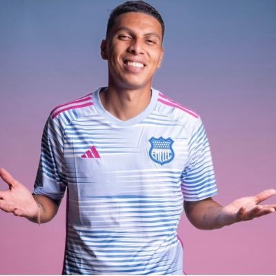 CUENTA TERMO DEL MEJOR CENTRAL DEL FÚTBOL ECUATORIANO