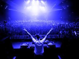 I Break hit records and I Love It
Contact : Emilio@yahoo.co.uk
