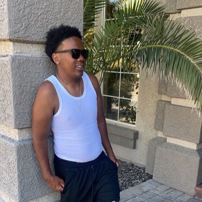 🙏🏾God first,family cool big guy I’m 22💰 JOHN 3:30 Who “I speak to you am “He Sbvc📚🚗🔧📍Cali #tmc🏁 ♍️
