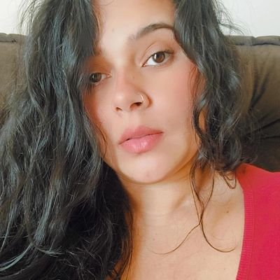 28

Ariana 

Tiktok: jessicanaiaraof + 9k

Insta: jessicanaiaraof 

Determinada, porém chorona!