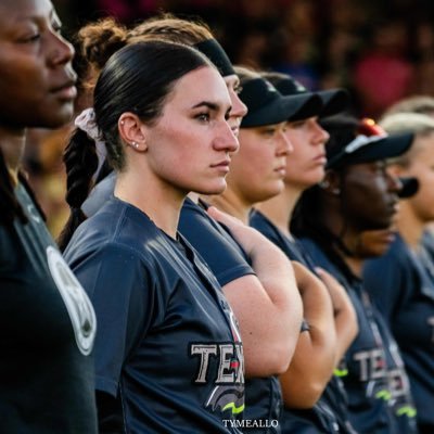 Pro Athlete for Texas Smoke | Oregon Softball alum | Pitt Assistant Softball Coach