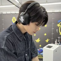winnie ʕ·ᴥ·ʔ (@cloudyij) 's Twitter Profile