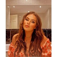 • Chloe • (@itschl0ee) 's Twitter Profile