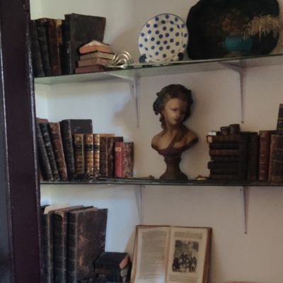 dekofunktional's profile picture. 