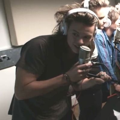 ilikegirllls's profile picture. She