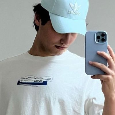 jod3r_k's profile picture. -¡!#H Aunque amarte ya me duele más      @humberdz @keniaos  #esencia #k23      11:11         | nini, hazz, ari, humbe |