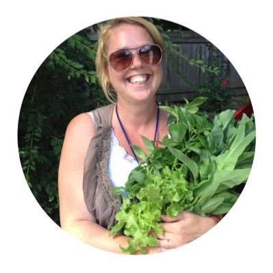 Former CT programming librarian, current music junkie & forever an autodidact. I call Detroit, LA, SF, Darien & Birmingham home. PT Ed geek.