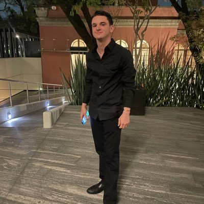 EmilioL82451496's profile picture. 🌴🍻