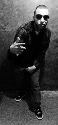 Brooklyn born and raised lyricist/producer/artist.Focused on makin these moves. GET IT DONE ENT./NO CEO...LETS GET IT!!!!