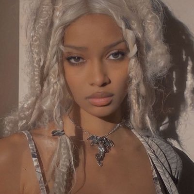 LaenaraVelaryon's profile picture. 👼🏽 | 𝐓𝐋𝐌 . 𝐇𝐎𝐓𝐃 : 𝒯𝑒𝒶𝓂 𝐵𝓁𝒶𝒸𝓀 . 𝐁𝐑𝐈𝐃𝐆𝐄𝐑𝐓𝐎𝐍 .⚜️ | #shifttwt