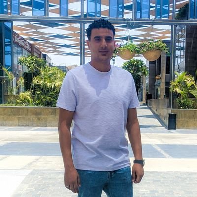 استقبلوا أقداركم بنفس راضية ، فالله يعلم وأنتم لاتعلمون . -♥️