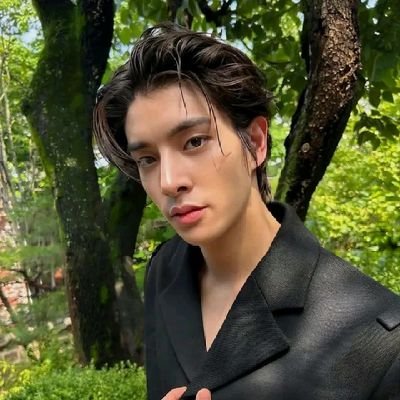 I stan Legend.šāØ
BTSā· (ė°©ķģė
ėØ)š
ENHYPENā· š§”
TXTāµš