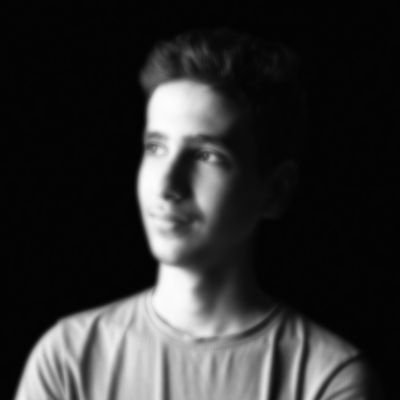 aleamoudi's profile picture. الرضي بما كُتب لهُ | @aleamoudi | وقُل ربِّ زِدنِي علما
كم من كثير العلمِ والوفاءِ قد صانه العقلُ عن الرِياءِ 🇸🇦  🇾🇪 Technology | Traveling