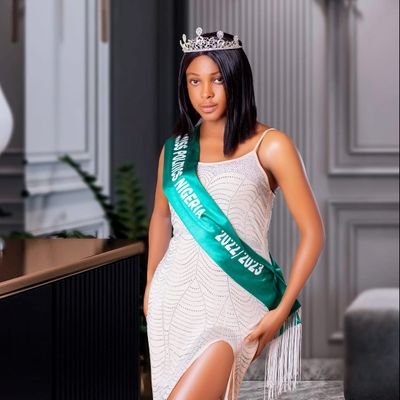 Queen Miss Politics Nigeria 🇳🇬         Fashion Designer                                                              Model  / Actress