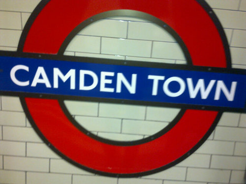 AndreaSnack's profile picture. non twettatemi al mattino.