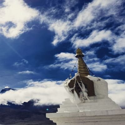 Discover Tibet with my lens. I promise you will love sacred mountains and lakes, Tibetan tea and noodles as much as I do. Let's refresh your mind.