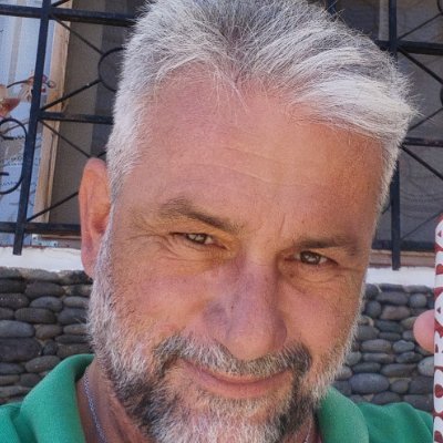 Manuelestupin22's profile picture. 