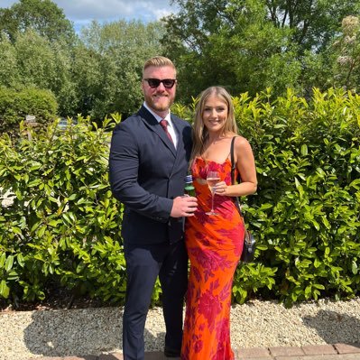 mattrobins89's profile picture. Live fast, die old