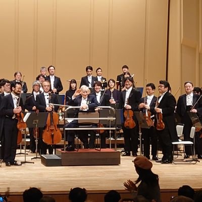 ファゴット吹き。
（NESオケ、目白フィル）
日本近代音楽史。
日本楽壇史。
N響Ａプロ＆Ｃプロ。
時間が合えば吹きに行きます。
（練習の穴埋めとかも）
最近は余り観に行けませんが歌舞伎も追っかけています。