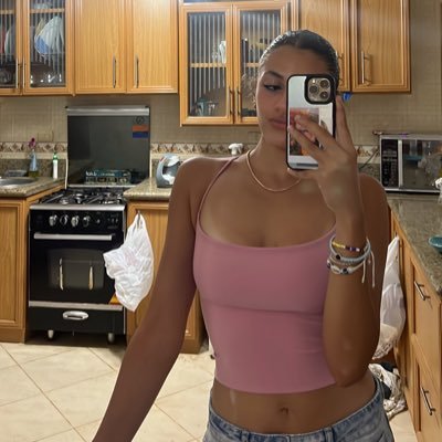 c4tearss's profile picture. 