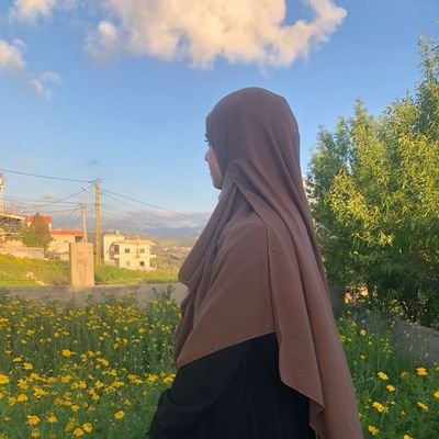 صلُّوا على غيث القلوب وريِّها
خير الخلائقِ رحمة الرحمن.
.. 🤎.. 🤎..🤎
🤍.. 🤍.. 🤍..
قضى الله للأخلاق أن تتجسدا
فقال ، كوني ، فكانت محمداً.🥺🖤