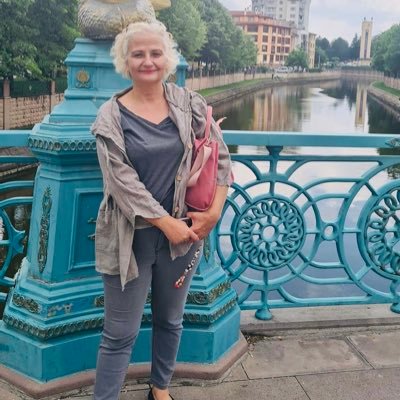 drgulsum's profile picture. Geldim, bakıyorum, sonra gideceğim. Hunili dr KAHEV