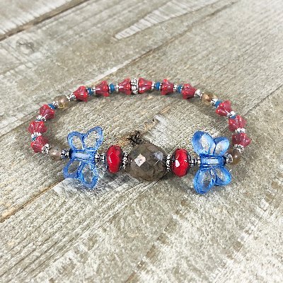 Jewelry artist focusing on vintage inspired casual jewelry and Czech glass beads.