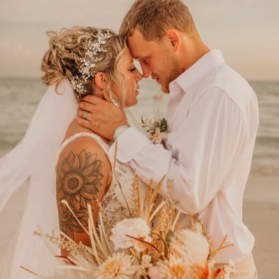 kaharriger's profile picture. 23 | boy mom | wife | lash tech 🤍