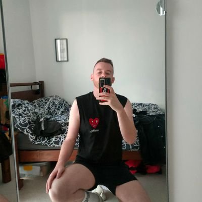 South London 🎮 Clondalkin OG 🇮🇪 Lover of The Goonies and the gourmet treat that is the Chicken Bake 🥐
He/Him 🏳️🌈