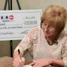 I’m Julie leach the winner of the powerball lottery with the winning of $310million I’m giving away $30,000to my first 4k followers