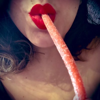 🔞Bienvenidos♥️ Cuenta manejada por 🧚♀️#MiOhana 🧡💜💙💖 ⛓@ira_minina1 y @ElTitoEddy Family Poli Cerrada⛔️ Estamos en @Arya_Aitor2