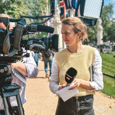 Rixariess's profile picture. writing + filming | Political Editor in GER - former Producer in UK | Graduate @KingsCollegeLon
