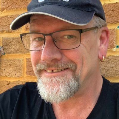 1ineightbillion's profile picture. In a constant state of rapture. Neon pink dreams. 65.26° - Header, other TL pics/vids mine, except for RTs -