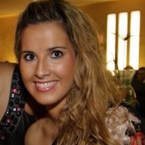 MariaMVi's profile picture. Odontóloga. Máster en Odontología Restauradora y Endodoncia. Postgrado en estética dental. UV