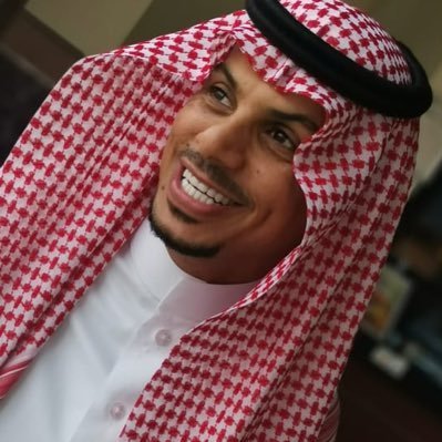 إبتسم، ليس بالضرورة فرحاً وإنما ثقة وتفاؤلاً بأن الله لن يخيب ظنك الجميل،،،موظف وزارة الصحة وحاصل على الرخصة الآسيويه والأفريقية لتدريب كرة القدم ،، 🇸🇦🇮🇶