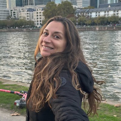 👩🏻‍💻 Partnership Success Manager at @MeritCircle_IO / @BuildOnBeam / Sphere | CoFounder @viveflam 🇪🇸 💃 | 👩‍👦♥👨‍👧‍👦 @ilg1985 | 💬🗣️= NFA