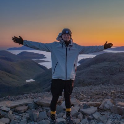 Wolves fan 🐺 Award winning landscape photographer 📷 Office worker 🖥⌨️ Like a holiday and a beer 🍻