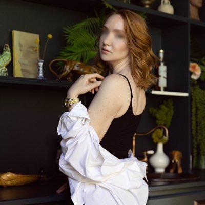 Your San Francisco socialite and powerbroker. ⚖️ Balanced, elegant, and whip-smart. The red hair is just extra. 👩🏻‍🦰 meet me: booking@natalie-byrne.com