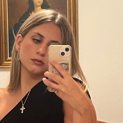 paulaanavass's profile image