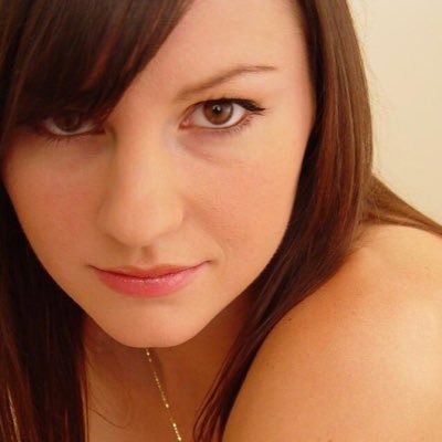 ManuellaN38992's profile picture. 