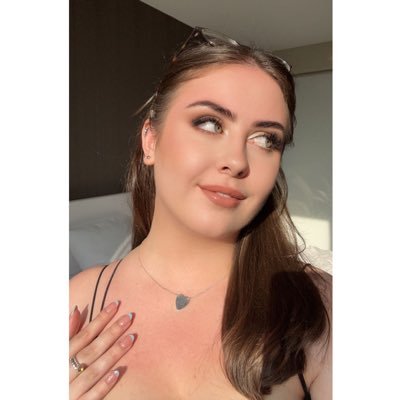 • 24 • variety streamer.. that plays a variety of games • bad gameplay, good vibes •