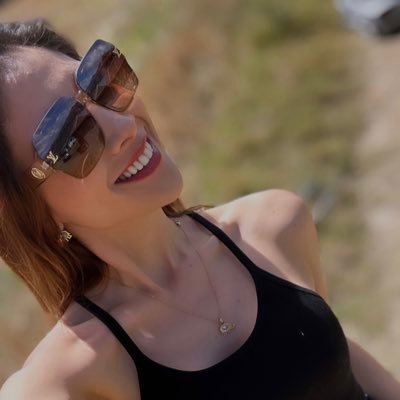 Cociné en la 3T de #MasterchefEcuador •Sto Dgo📍|•Miss Earth SD 2018 •Tnlga. Estética Integral •Instagram: @camila_espaz