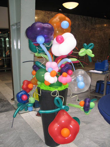 Amazing Balloons is een ballon decoratie bedrijf. Wij decoreren alle feesten en evenementen door heel Nederland en België. Kijk een op onze uitgebreide website.