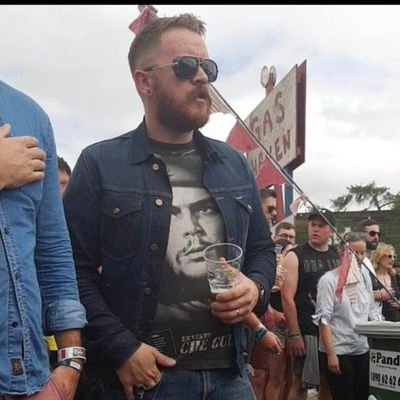 johnnydunneLS's profile picture. Ginger Man With Orange Van.

Music, Movies and The Wolves. 
Laois (Leash) 🇮🇪